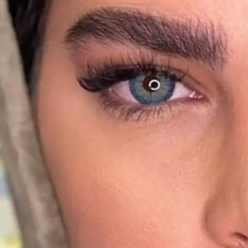پک لنز دهب لنز لومیر بلو(Lumiere Blue)رنگ ابی اقیانوسی همراه محلول شستشوی لنز دهب حجم 120 میلی لیتر